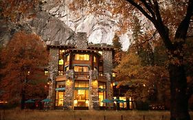 Majestic Lodge Yosemite National Park